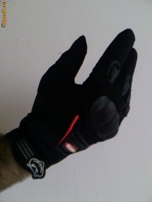 SUPER MANUSI MOTO / ATV - PROTECTII CARBON - NOI !!! foto SUPER MANUSI MOTO / ATV - PROTECTII CARBON - NOI !!! foto