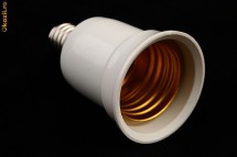 Adaptor fasung E14-E27 foto