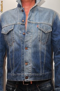 JACHETA LEVI STRAUSS foto
