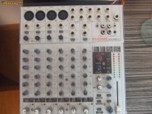 Phonic Helix Board 12 - 12 Input, 2-Bus Audio Mixer with USB I/O and DFX 24-Bit Effects Processor (16-bit 44.1kHz) foto