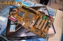 VAND PLACI DE BAZA SOKET 775 CU DDR1 SI PCIE, CU GARANTIE foto