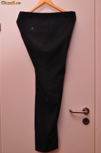 PANTALONI HUGO BOSS foto