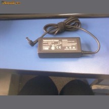 ALIMENTATOR FUJITSU COMPATIBIL 20V 3.25A foto