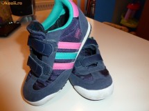Pantofi sport fetite - ADIDAS - stare buna - masura 26 1/2 foto