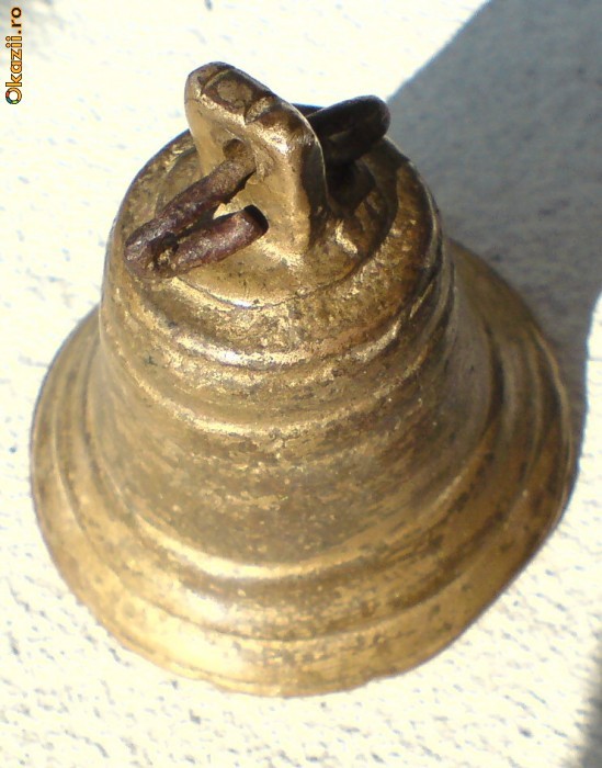 Clopotel vechi BRONZ foto mare