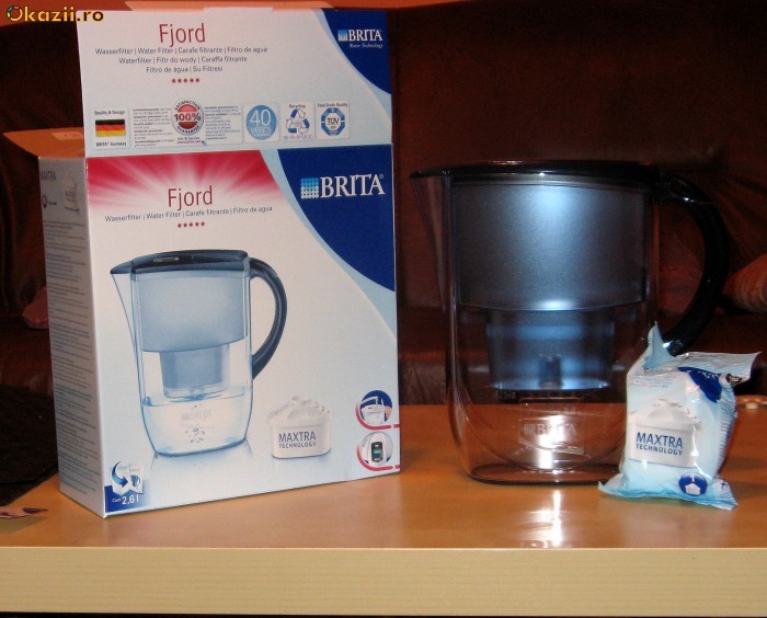 Cana filtranta apa Brita Fiord - 1 cartus inclus; 2,6 litri capacitate totala cana; functioneaza numai cu: cartusele Brita MAXTRA, 1 inclus cu cana foto mare