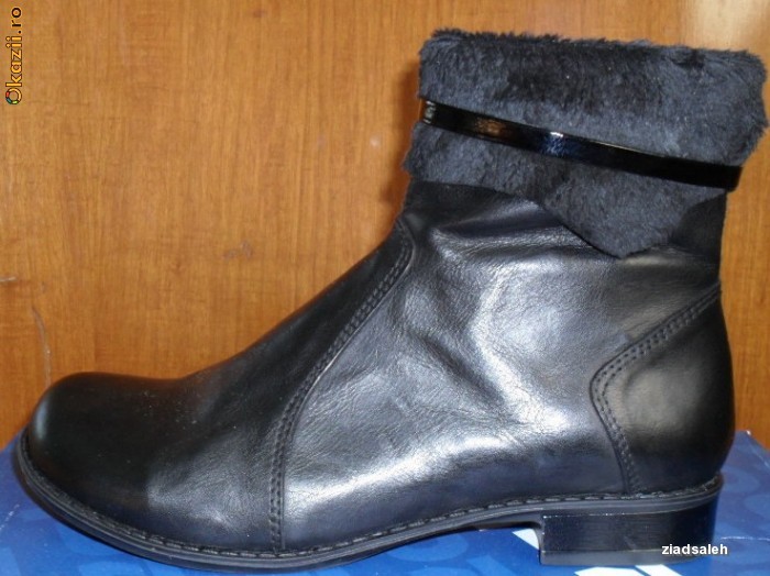 BOTINE  DIN PIELE NATURALA foto mare