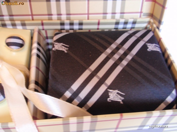 Cravata/Cravate BURBERRY - Super modele! foto mare
