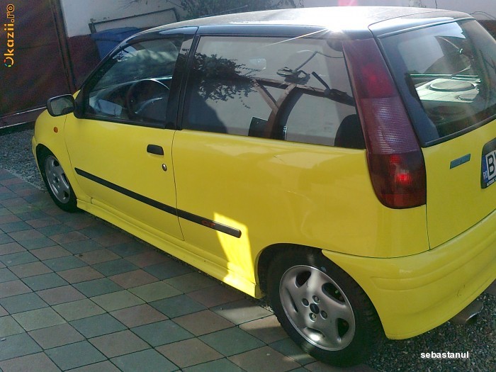 Fiat Punto 1.4 GT 190 CP foto mare