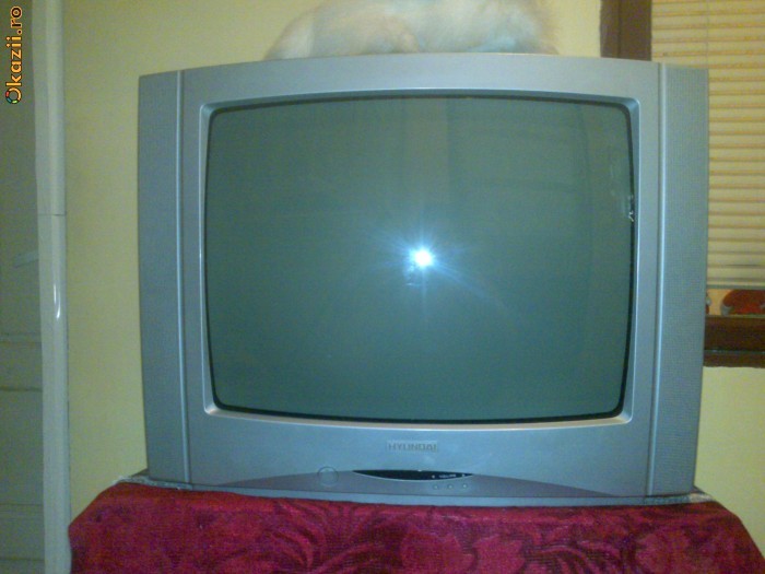 VAND TELEVIZOR HYUNDAI 20 T59-TXS foto mare