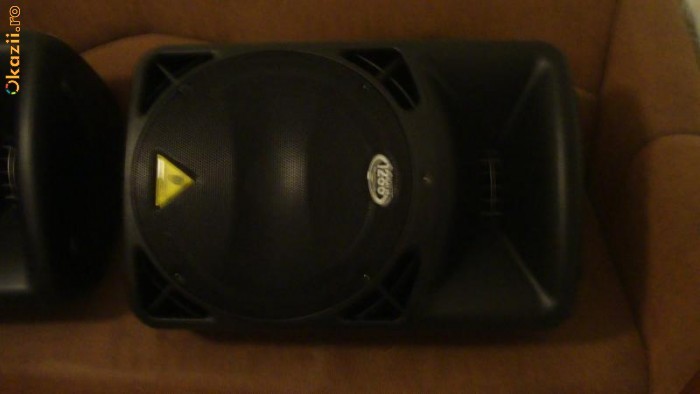 BOXE ACTIVE BEHRINGER B815 NEO ; 800 W RMS; 18 K  GARANTIEE !!!!!!!!!!!!!!!!!!!!!! foto mare