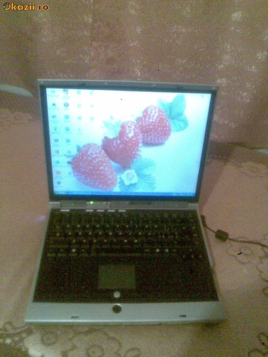 Laptop Asus Notebook foto mare