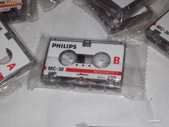 Micro casete PHILIPS MC-30 - noi - microcasete - microcaseta foto mare