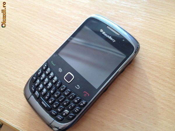 Blackberry Curve 9300 (3G) foto mare