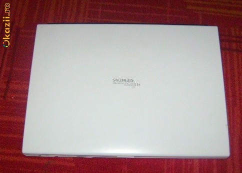 laptop fujitsu  siemens foto mare
