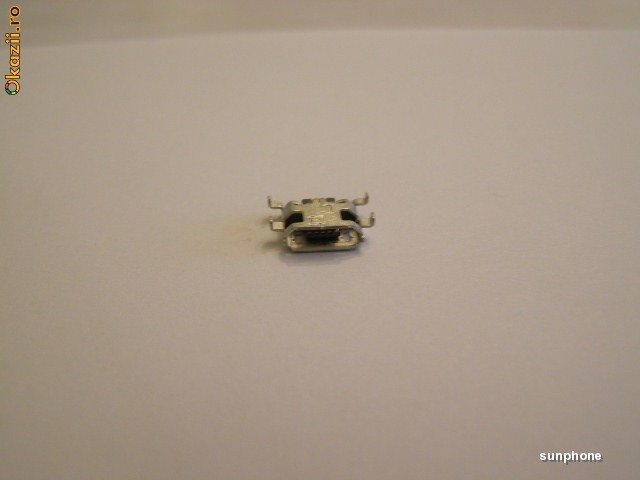 MUFA INCARCARE MOTOROLA V8 PACHET 5 BUCATI foto mare